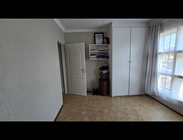 2 BEDROOM SECTIONAL TITLE FOR SALE IN MULBARTON